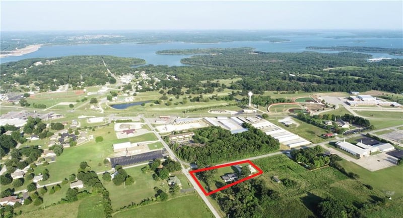 14562 S 3rd St, Stockton, MO 65785