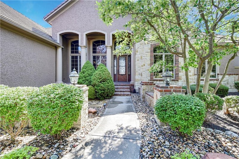 5605 Golden Bear Dr, Overland Park, KS 66223