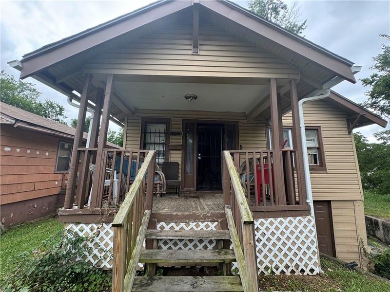 3503 67 St, Kansas City, MO 64132