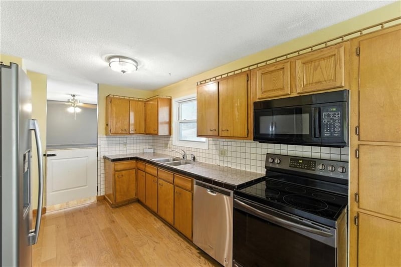 5105 58th St, Kansas City, MO 64119