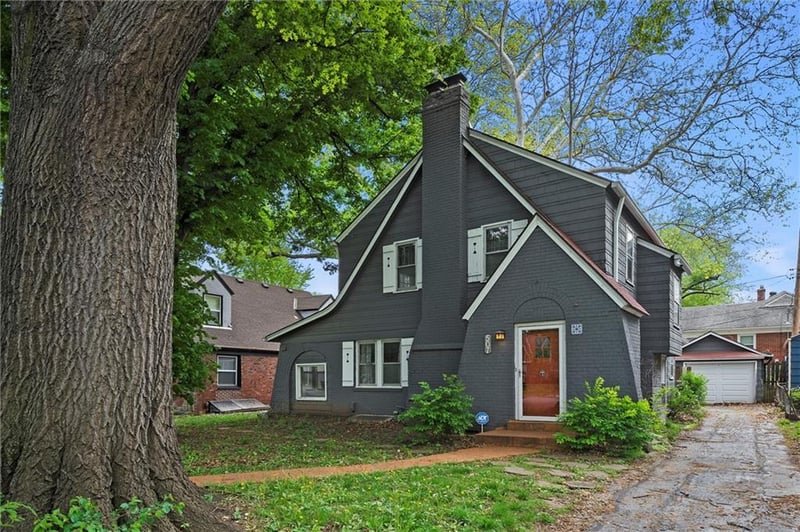 507 75th St, Kansas City, MO 64131