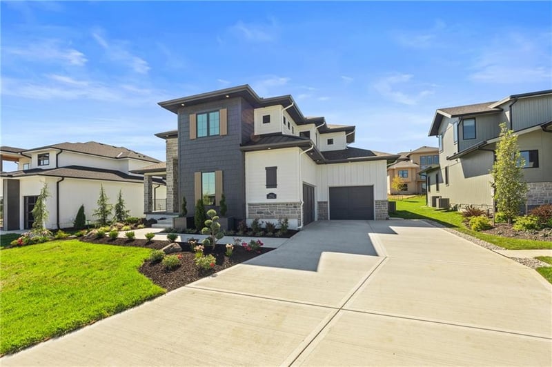 17012 Rosehill St, Overland Park, KS 66221