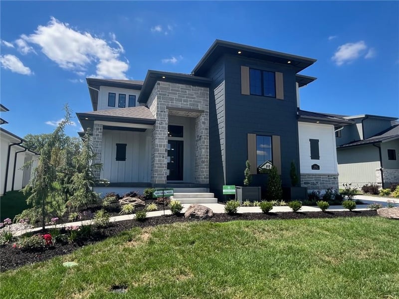 17012 Rosehill St, Overland Park, KS 66221