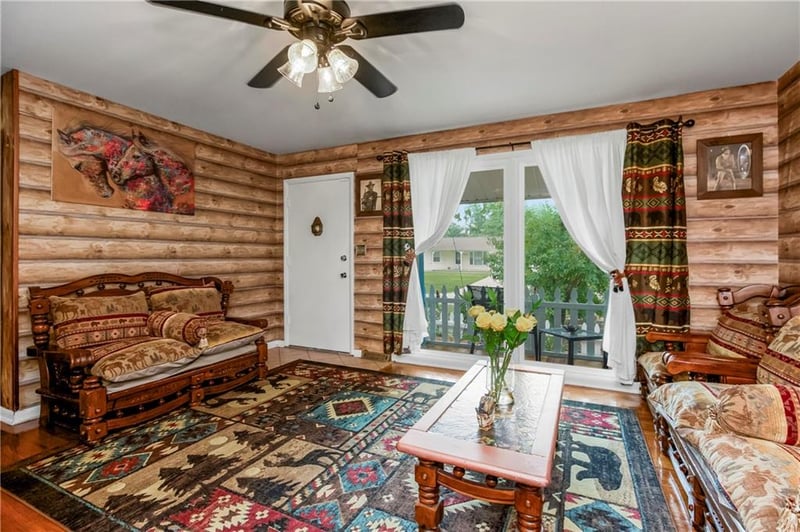 5521 Wayne Ave, Kansas City, MO 64118