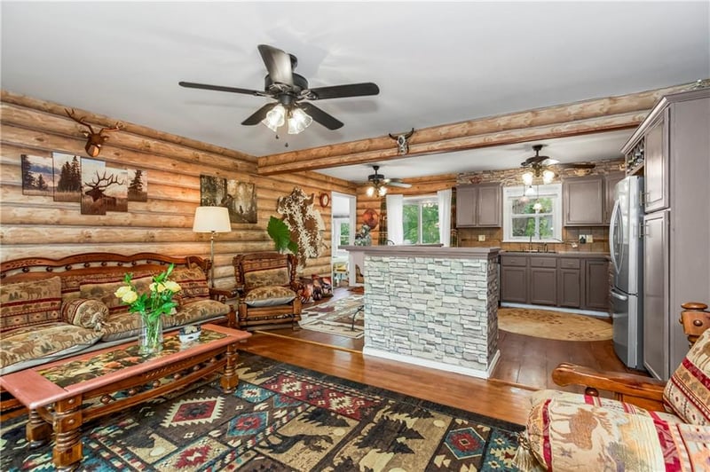 5521 Wayne Ave, Kansas City, MO 64118