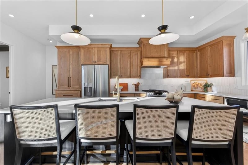 2756 133rd Ter, Leawood, KS 66209
