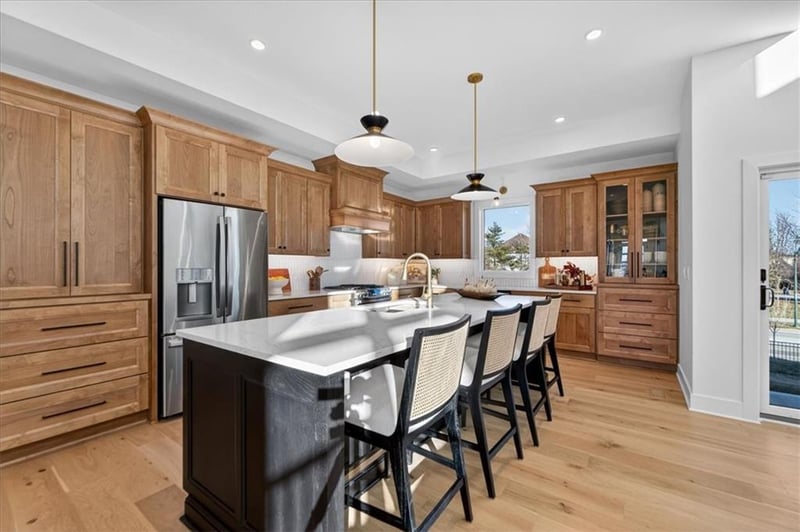 2756 133rd Ter, Leawood, KS 66209