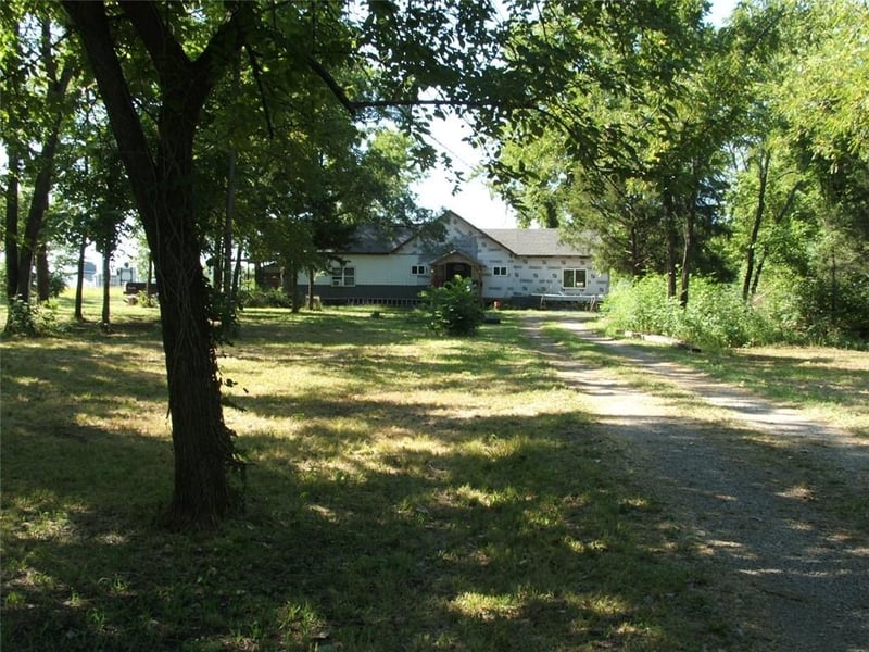 1523 Bridge St, Humboldt, KS 66748