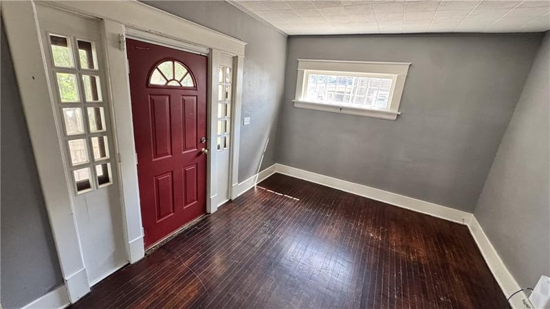 322 7th St, Maryville, MO 64468
