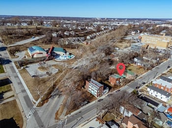 2020 Summit St, Kansas City, MO 64108