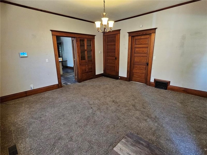 1136 Kearney St, Atchison, KS 66002