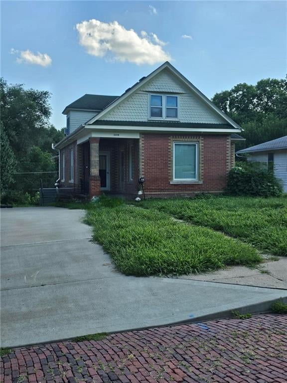 1136 Kearney St, Atchison, KS 66002