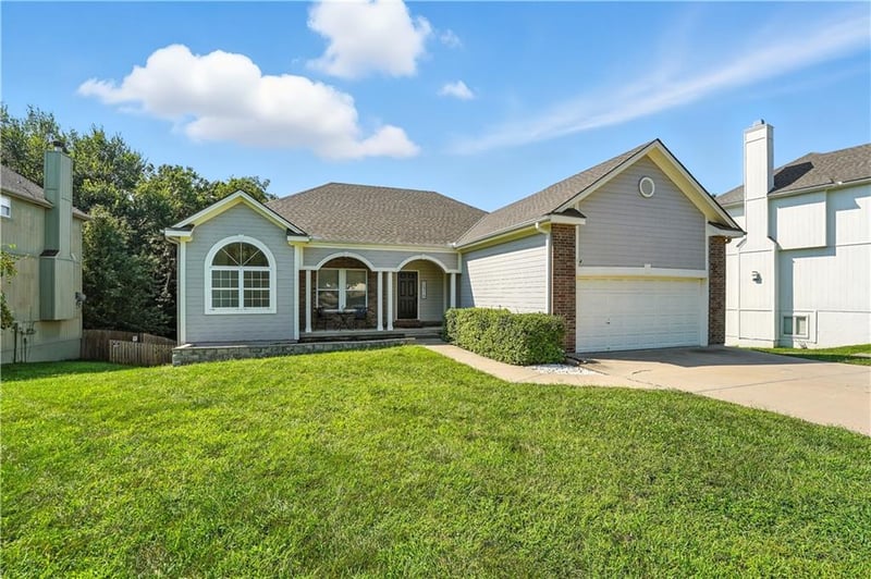 15719 E 76th St, Kansas City, MO 64139