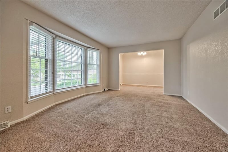 5428 102nd St, Overland Park, KS 66207