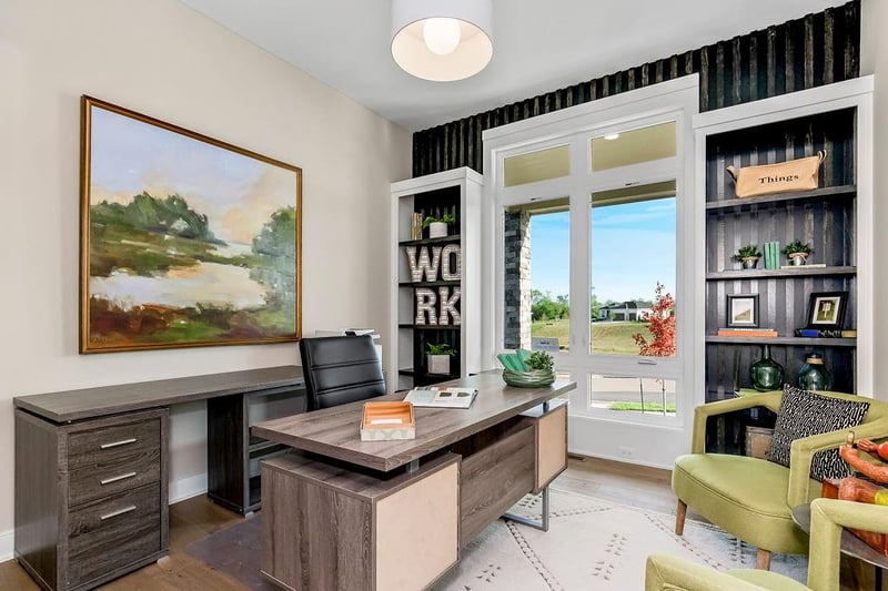16992 Bradley Dr, Olathe, KS 66062
