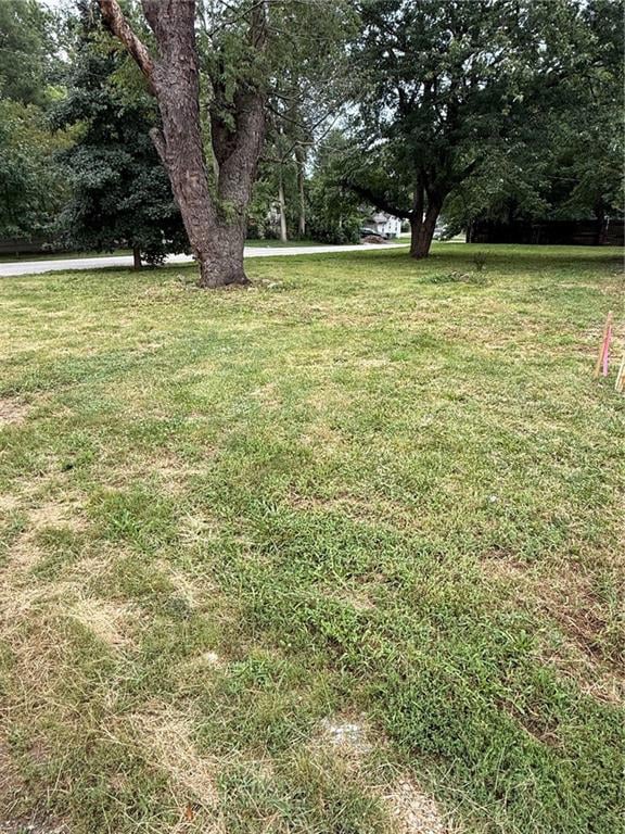 121 E 78th Ter, Kansas City, MO 64114