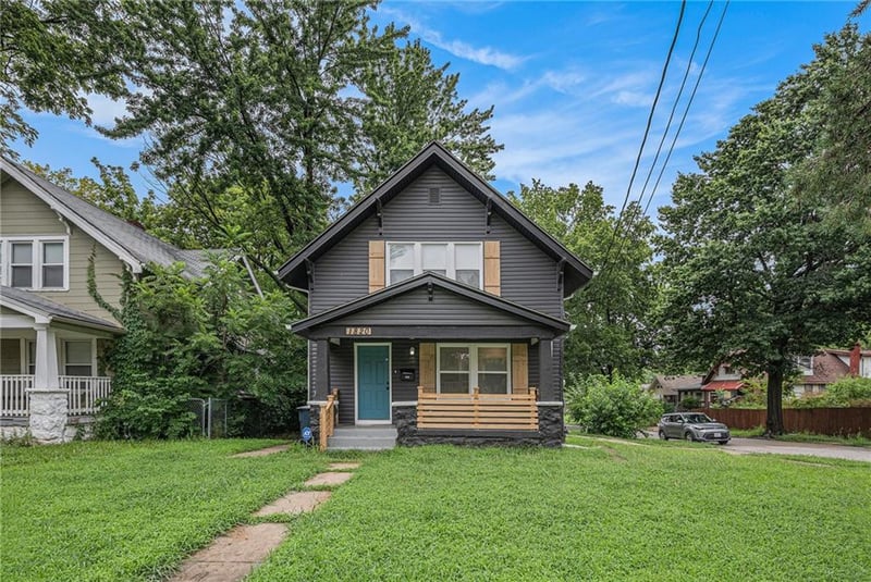 1820 55th St, Kansas City, MO 64130