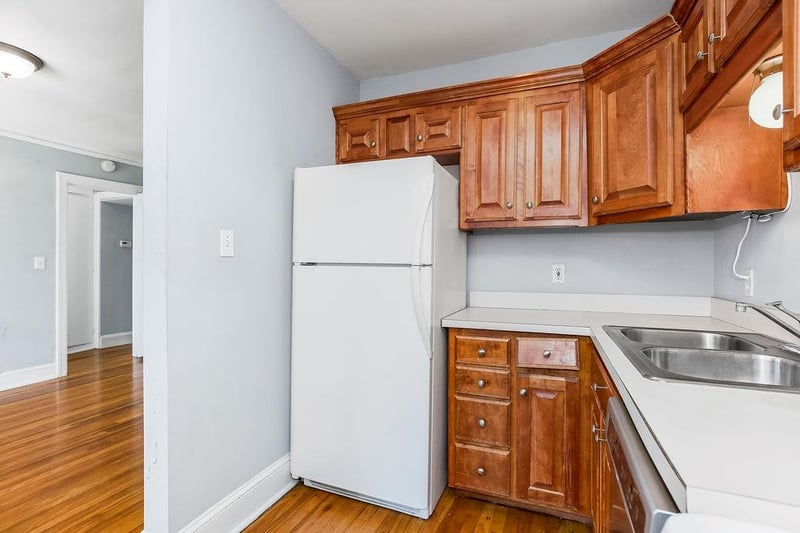 210 E Emanuel Cleaver #4e Blvd, Kansas City, MO 64112