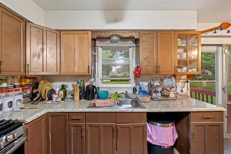 7701 90th Ter, Kansas City, MO 64138