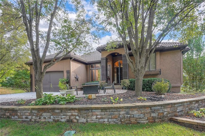 15709 Howe St, Overland Park, KS 66224
