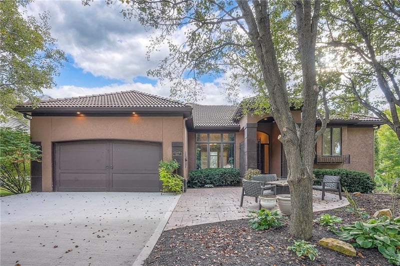 15709 Howe St, Overland Park, KS 66224