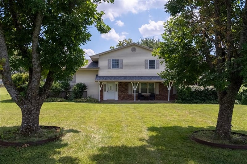 32485 W 399th St, Osawatomie, KS 66064