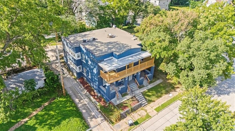 2207 E 24th Ter, Kansas City, MO 64127