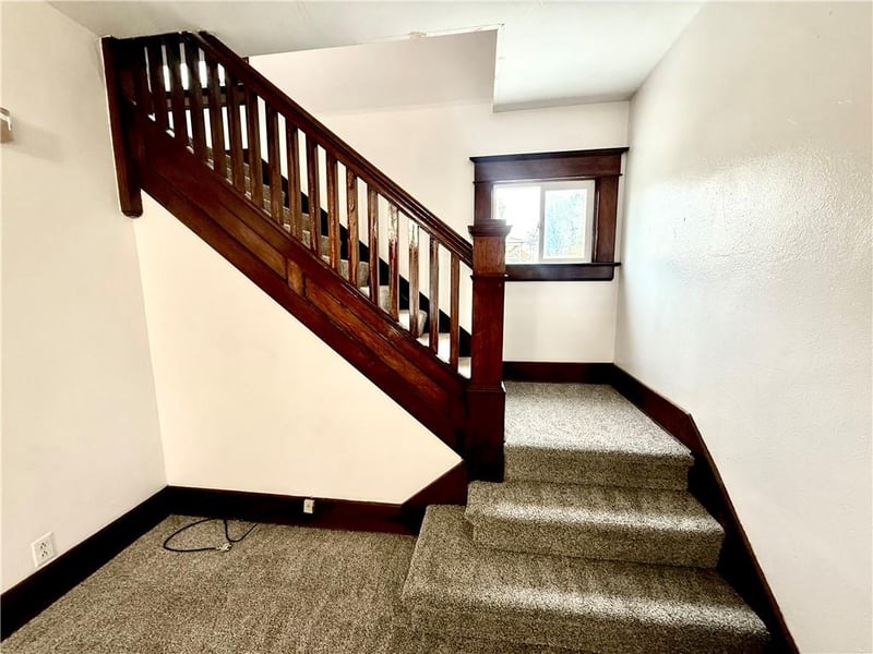 415 4th St, Maryville, MO 64468
