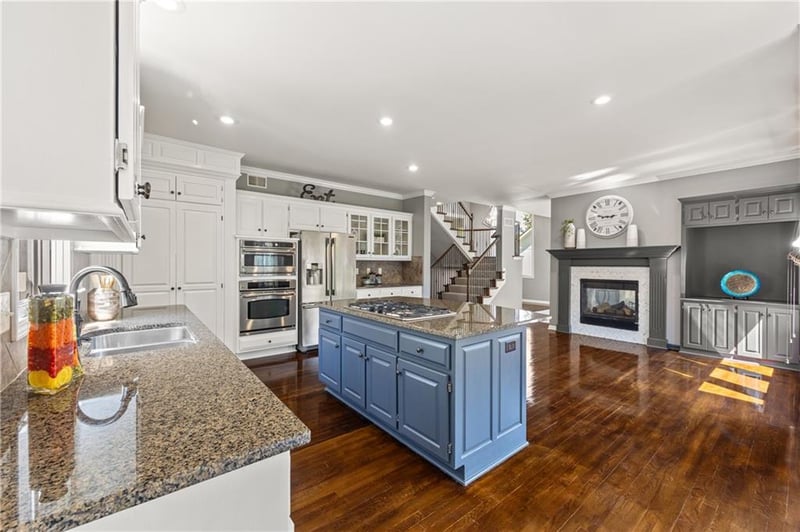 13001 139th St, Overland Park, KS 66221