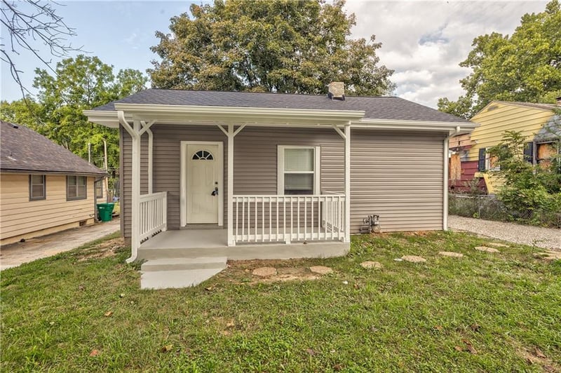 1810 Maywood Ave, Independence, MO 64053