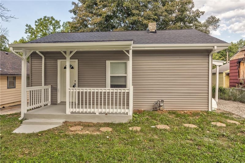 1810 Maywood Ave, Independence, MO 64053