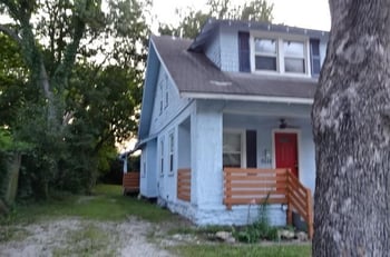 7012 S Benton Ave, Kansas City, MO 64132