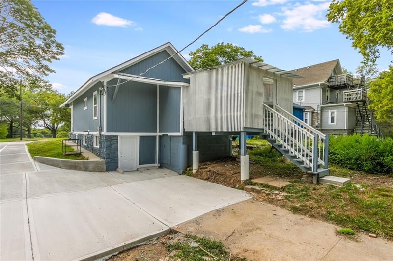 1711 Hardesty Ave, Kansas City, MO 64127