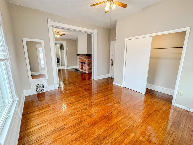 319 3rd St, Maryville, MO 64468