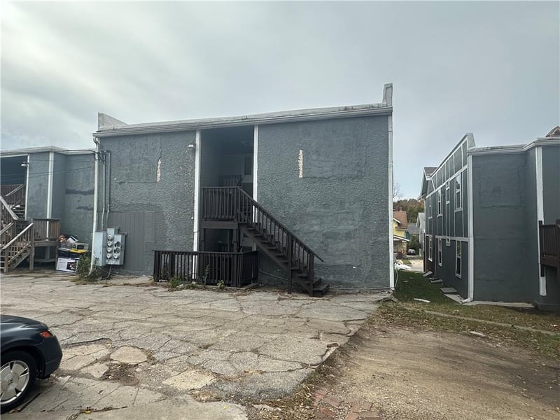 3315 Indiana Ave, Kansas City, MO 64128