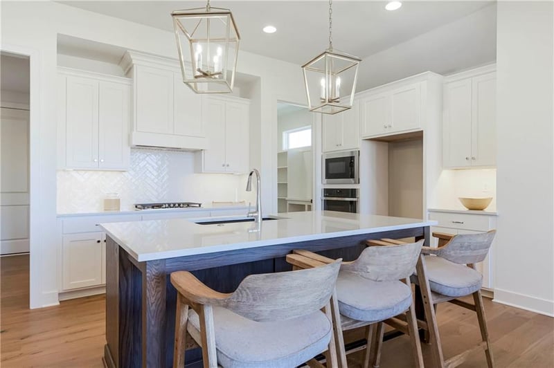 3900 W 158th Pl, Overland Park, KS 66224