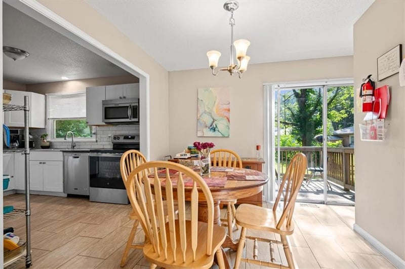 9203 Marsh Ave, Kansas City, MO 64138