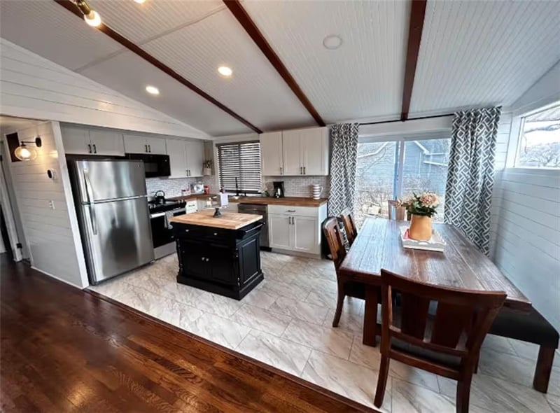 203 8th St, Hamilton, MO 64644