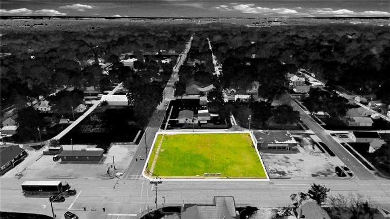 1119 East St, Iola, KS 66749