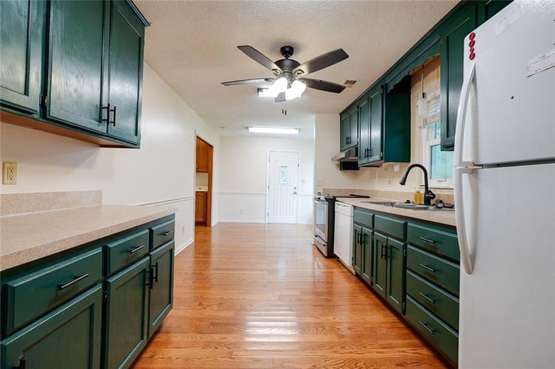 2018 54 St, Kansas City, KS 66104