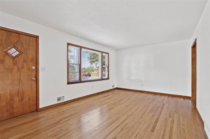 4850 Wood Ave, Kansas City, KS 66102