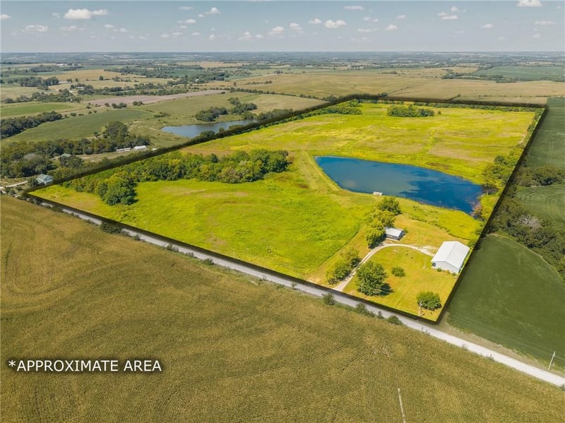 25826 Cr 200 Rural Route, Bogard, MO 64622