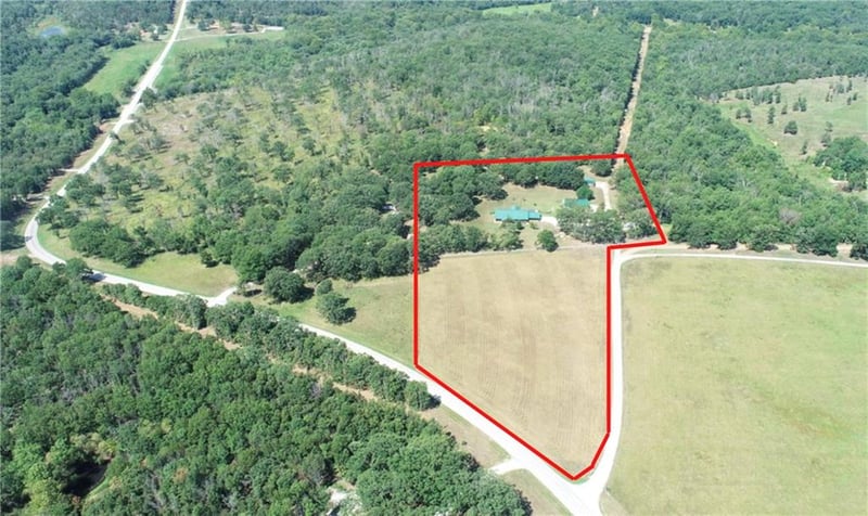 2401 NW 15 Rd, Osceola, MO 64776