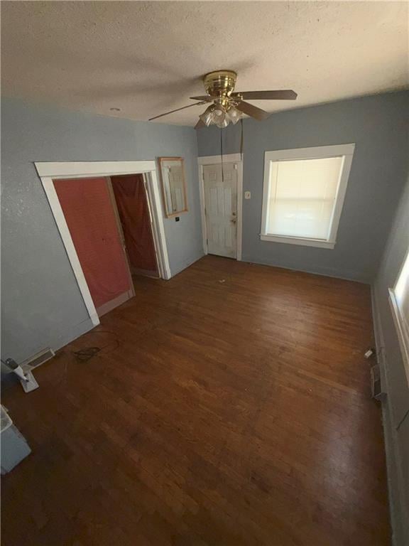 1061 Webster Ave, Kansas City, KS 66104