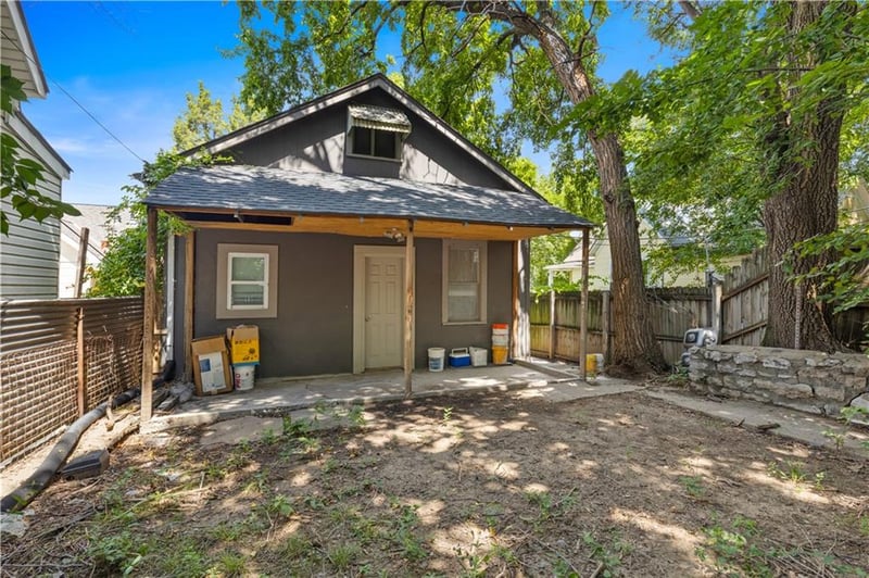 627 Sumner Ave, Kansas City, KS 66101