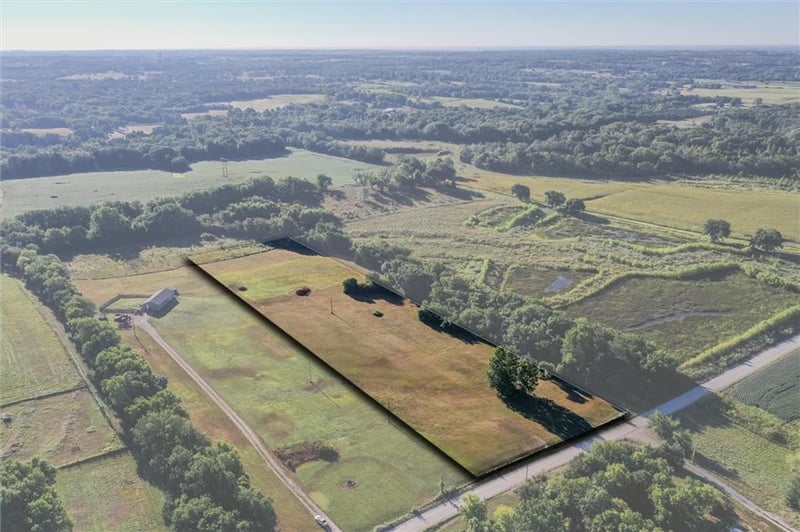 183rd St, Tonganoxie, KS 66086