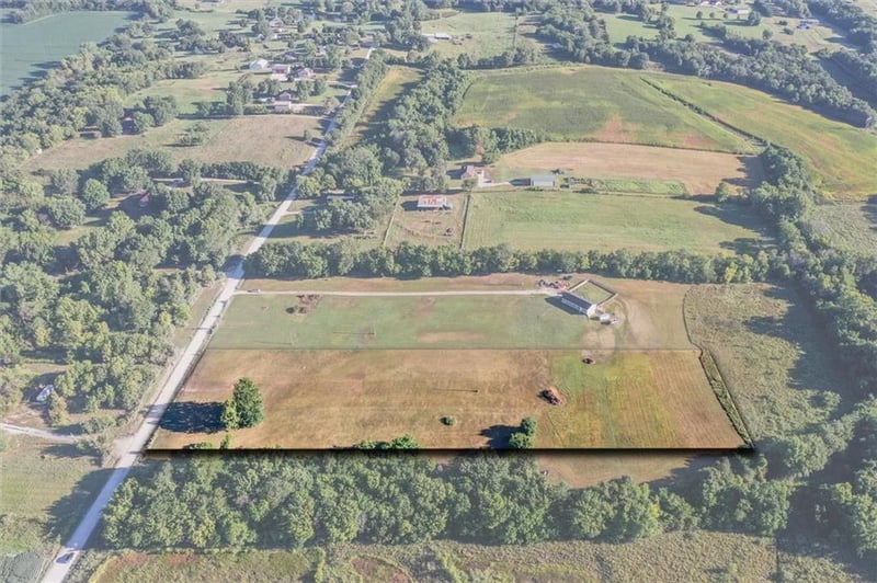 183rd St, Tonganoxie, KS 66086