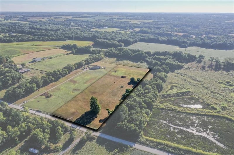 183rd St, Tonganoxie, KS 66086