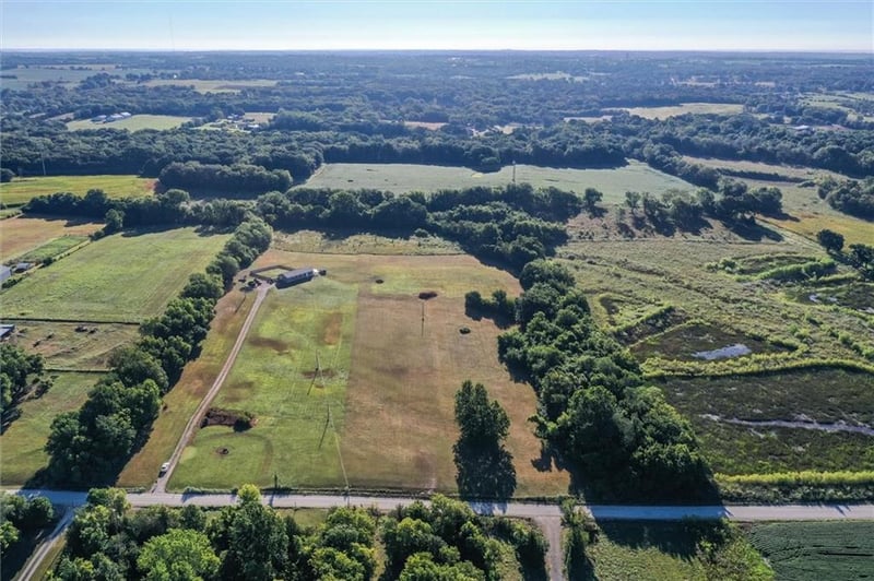 183rd St, Tonganoxie, KS 66086