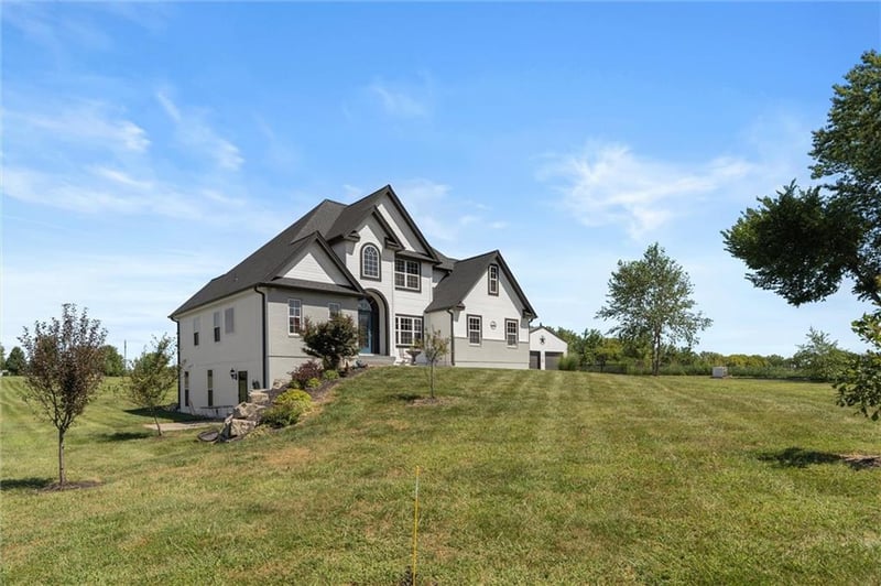 27210 E Rogers Rd, Buckner, MO 64016